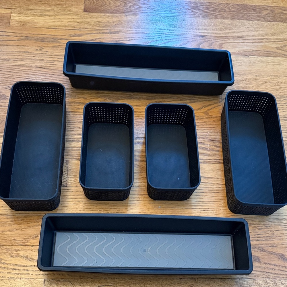 Set of 6 Black Storage Bins - Sturdy! 2 long baskets rubber bottom inside